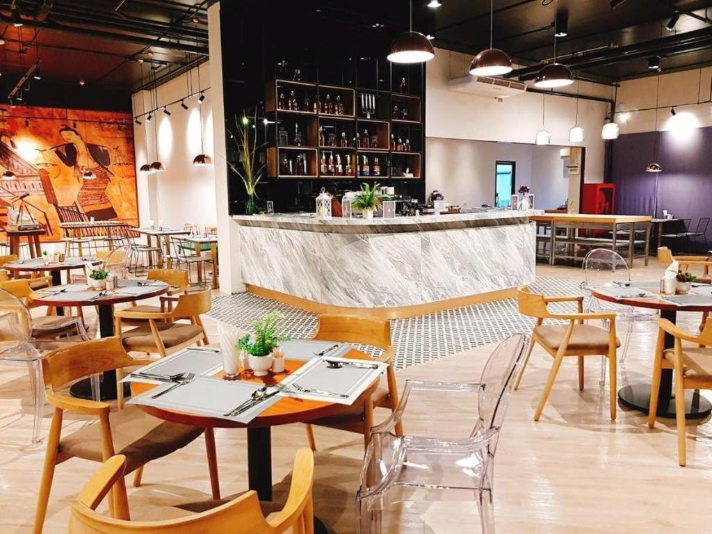 Surestay By Best Western Iconic Suvarnabhumi Bang Bo Luaran gambar